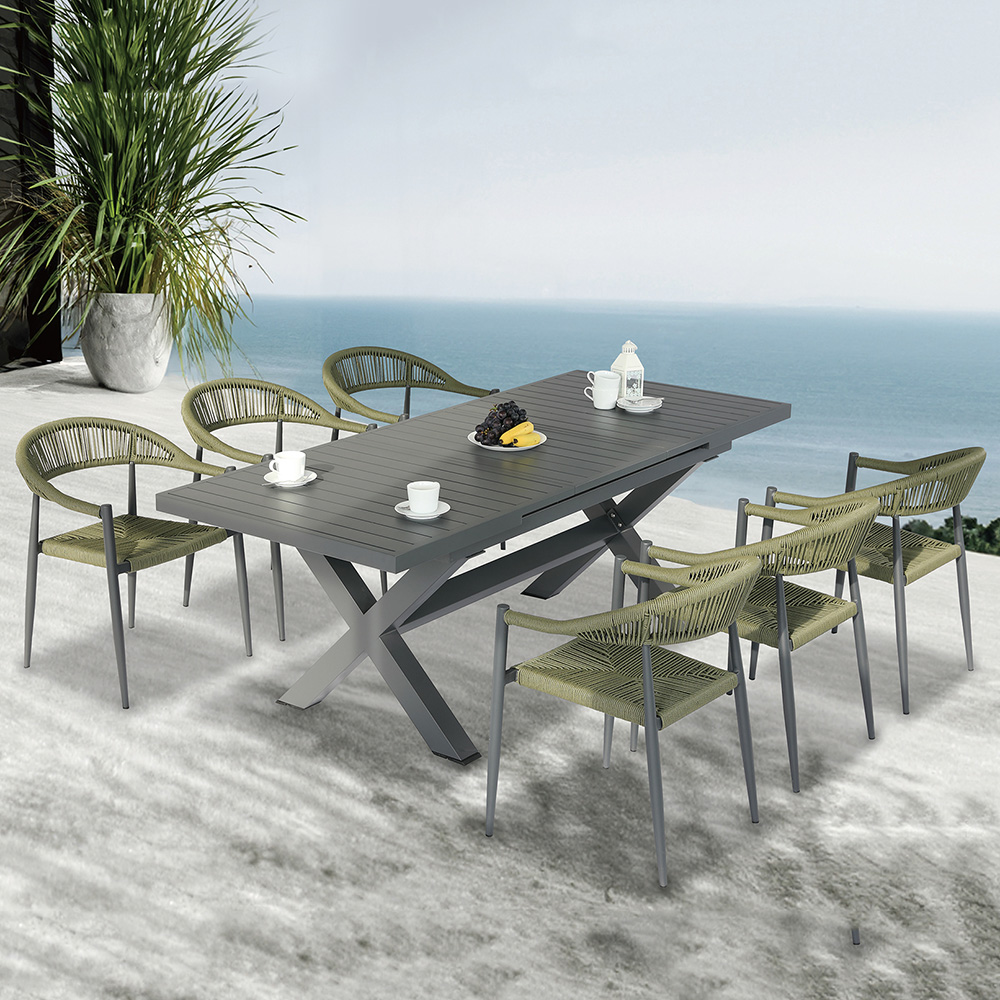 Outdoor extension dinning set