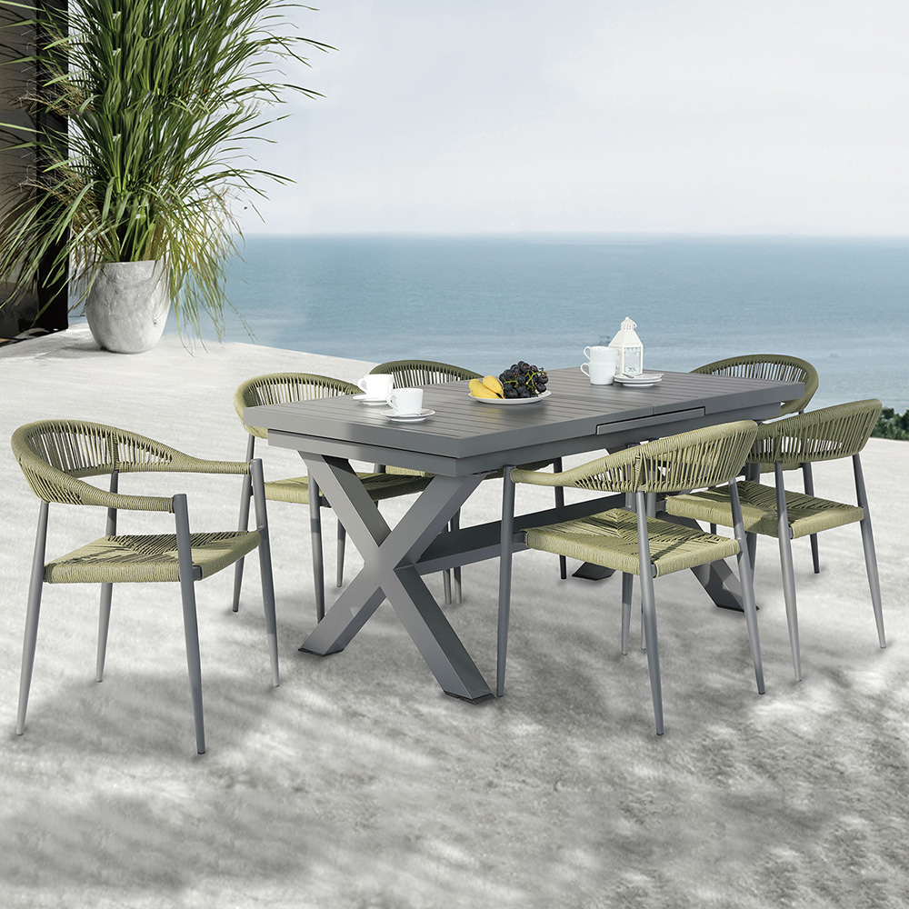 Outdoor extension dinning set
