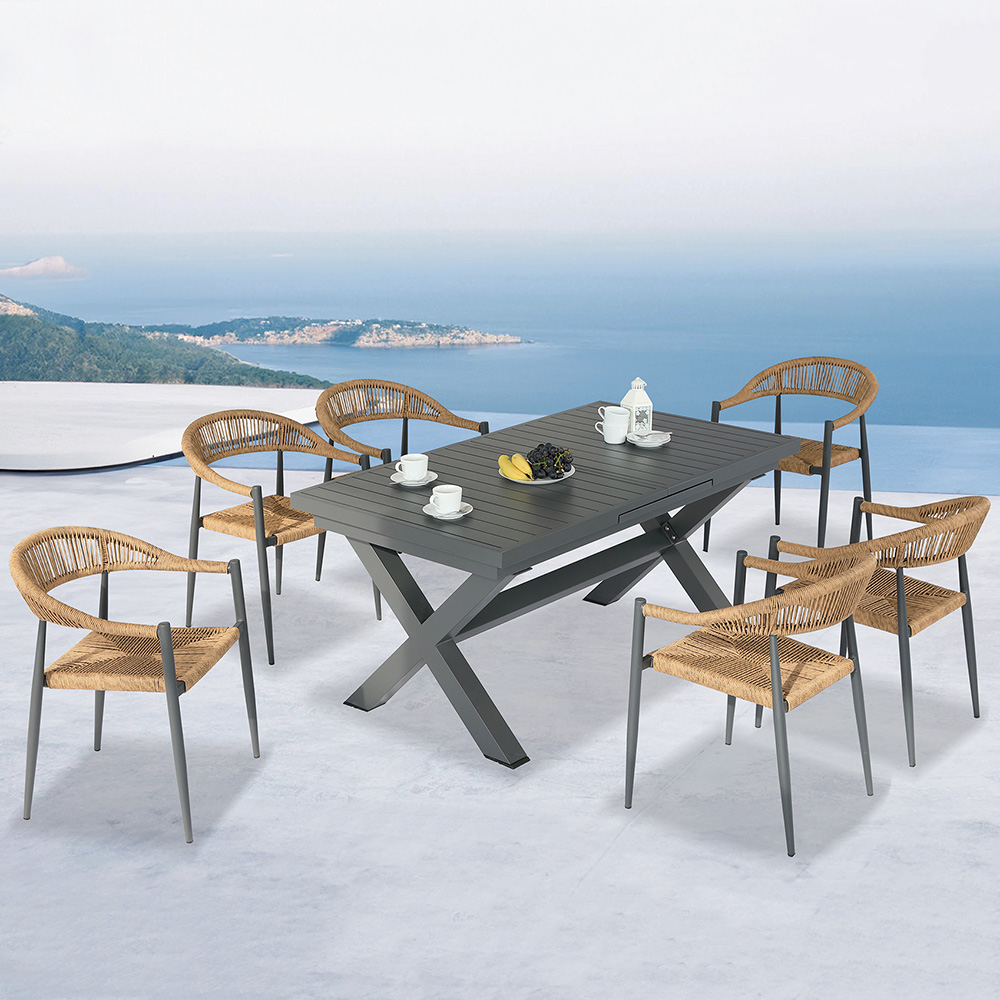 Outdoor extension dinning set